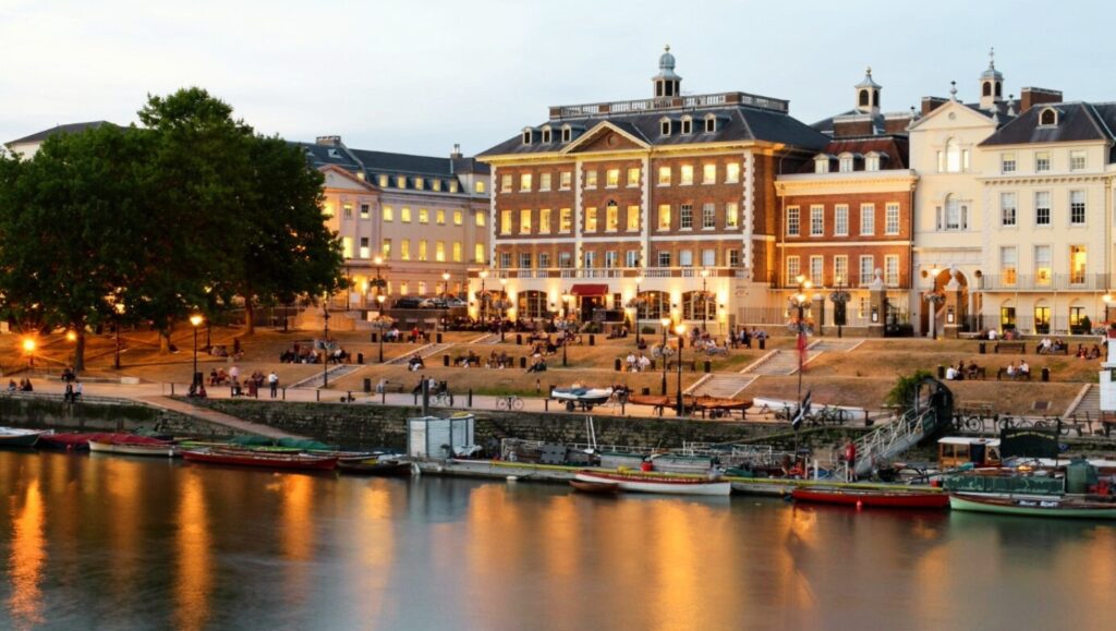 A serene neighborhood in Richmond showcasing properties ideal for landlords and investors.
