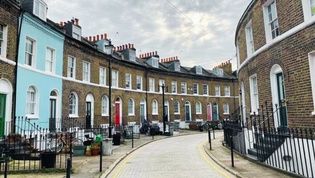 RSK Lettings team providing property management services to landlords in Islington.