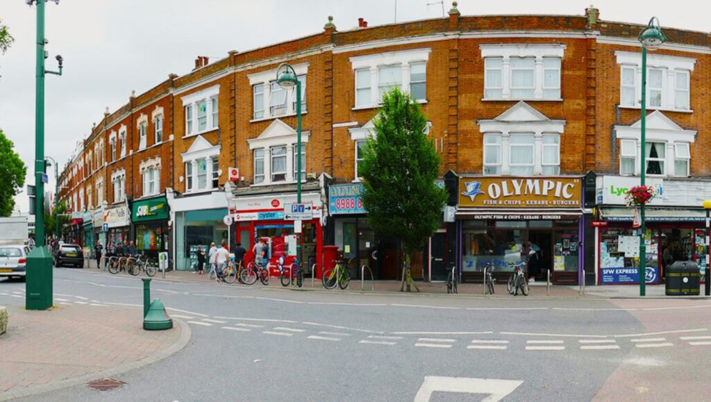 RSK Lettings property manager helping landlords achieve guaranteed rent in Leytonstone.